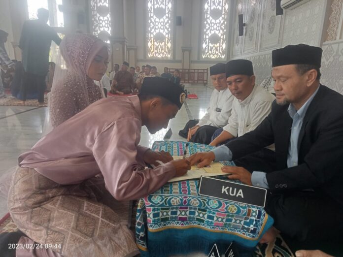 Kepal KUA Kec. Krueng Barona Jaya, Drs Chairul Azman BK